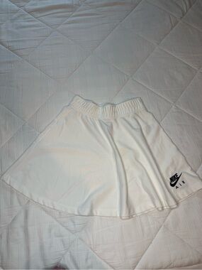 Nike White Girls A-Line Skirt with Nike Air Logo